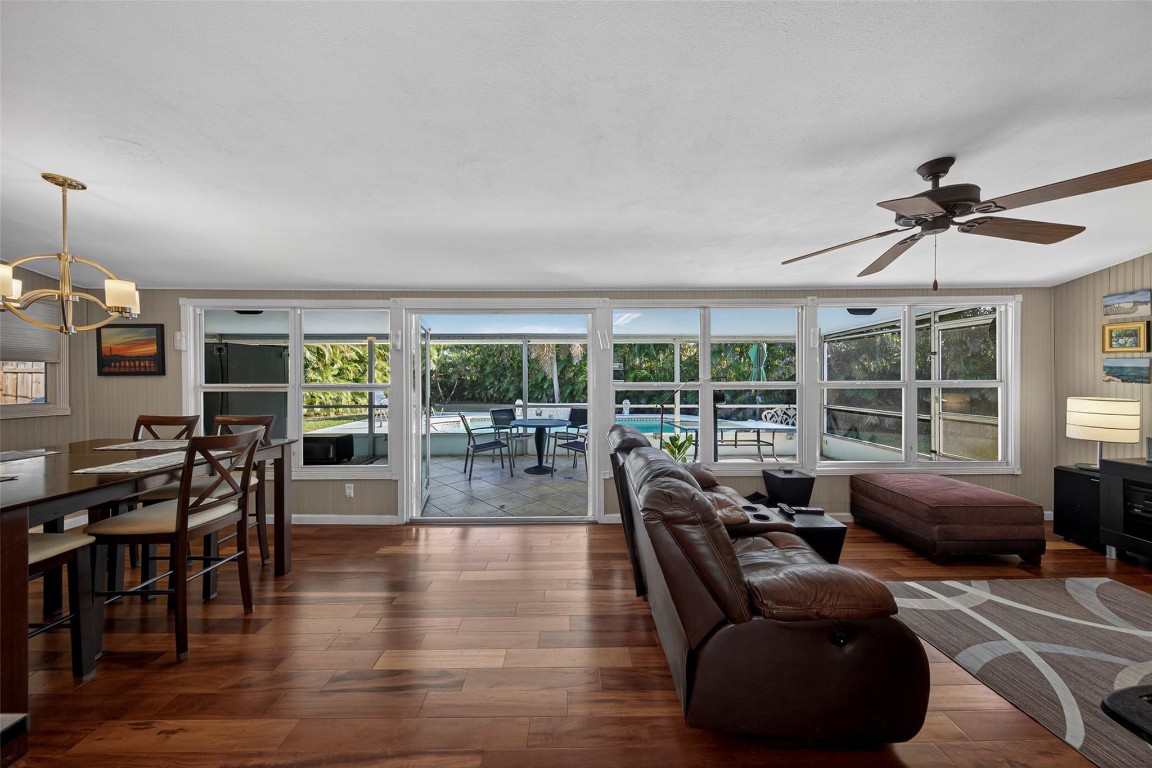 JENADA VILLAS 37-36 B - Residential