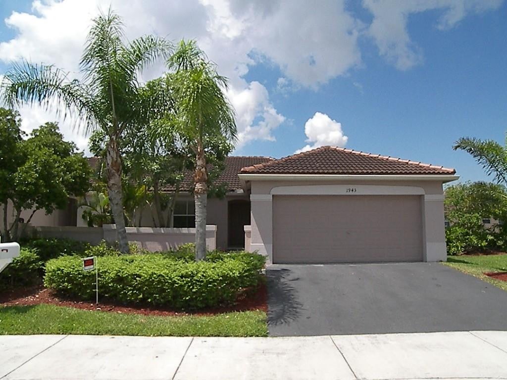 1943 Cygnus Court