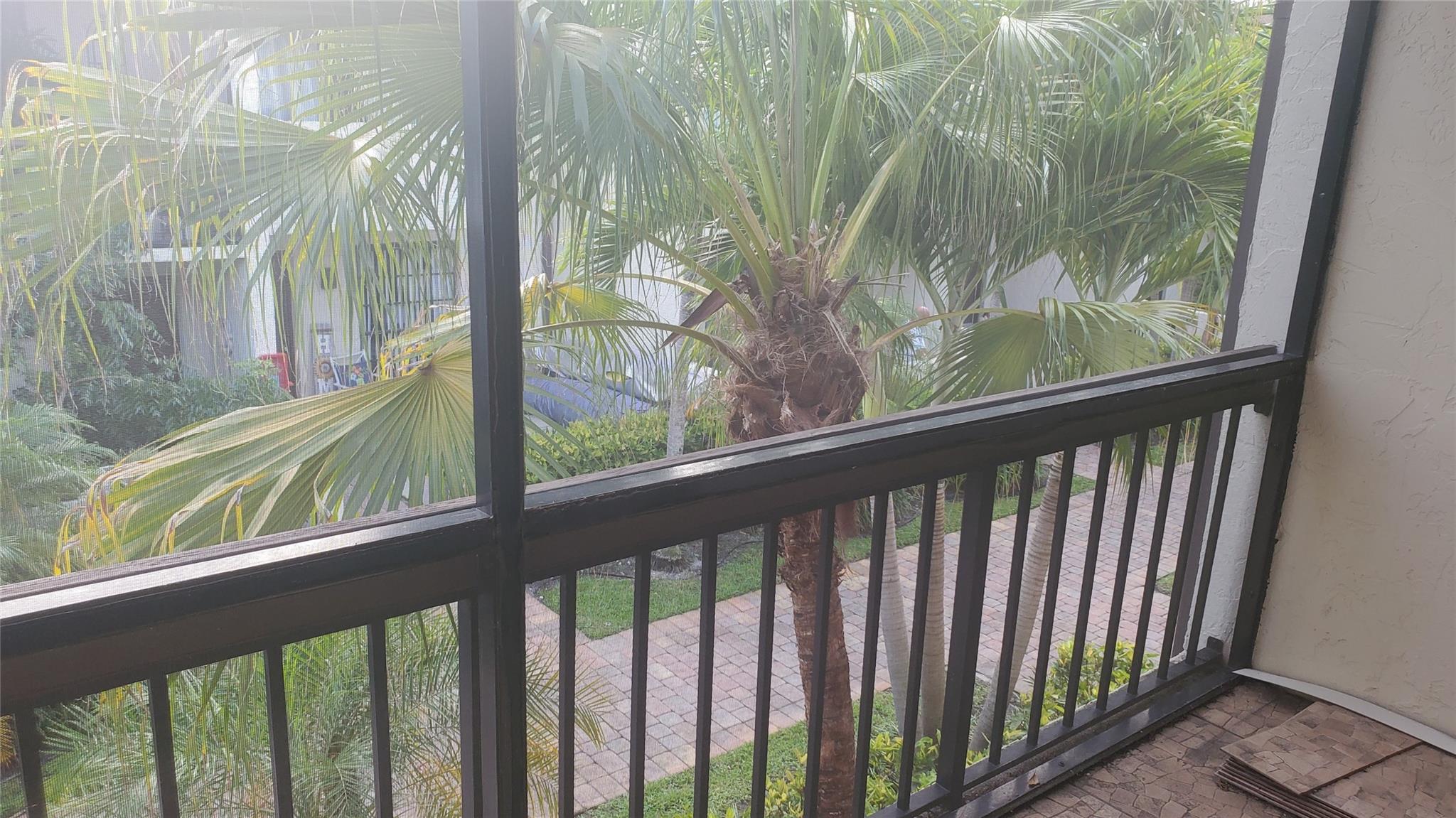 Vizcaya Gardens Condo I - Residential Lease