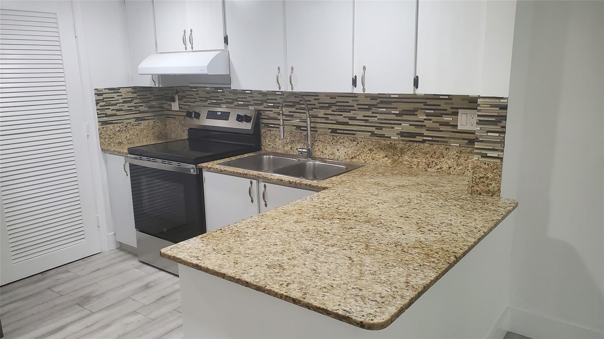 Vizcaya Gardens Condo I - Residential Lease