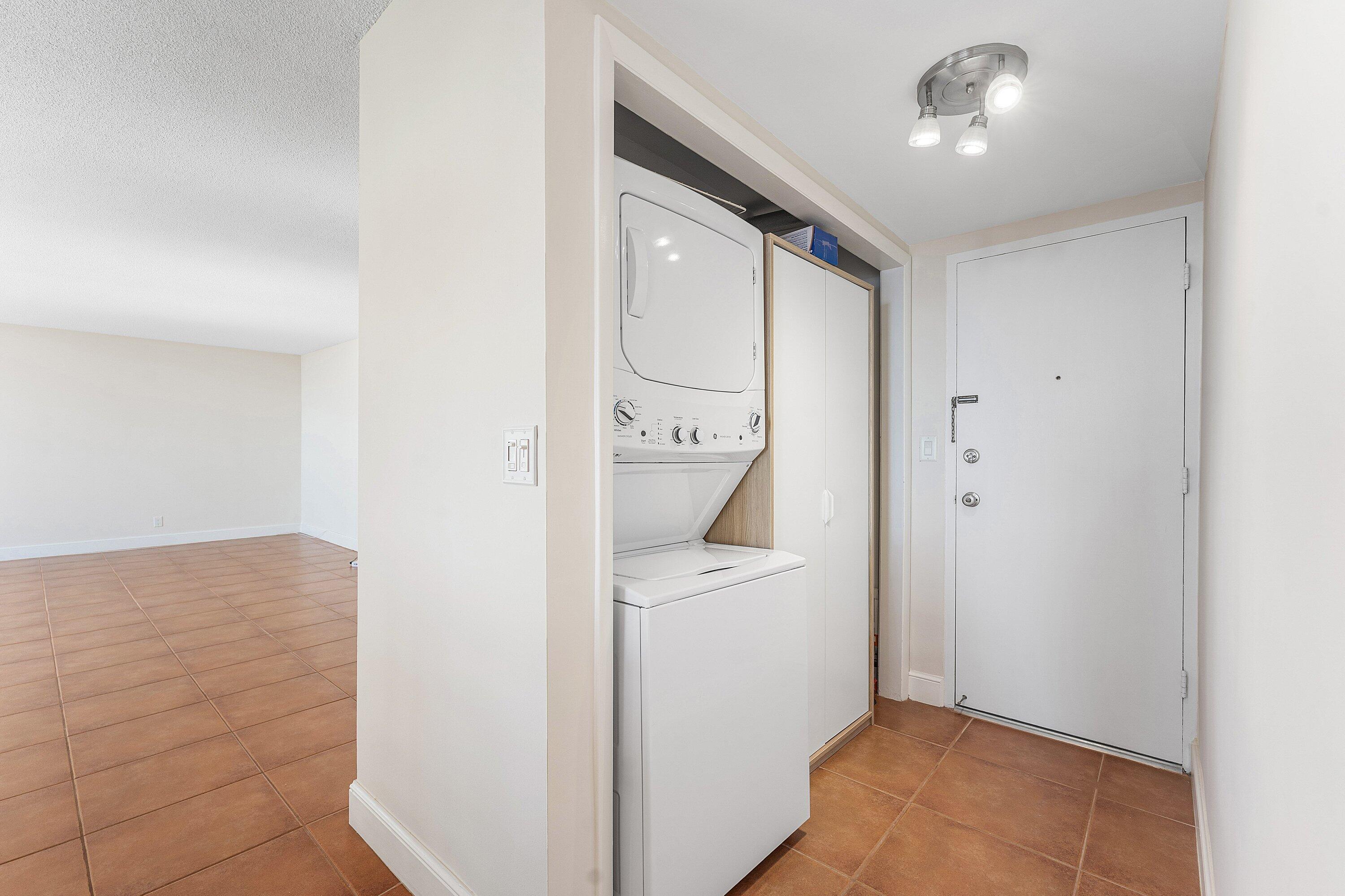 CLOISTER BEACH TOWERS CON - Residential Lease