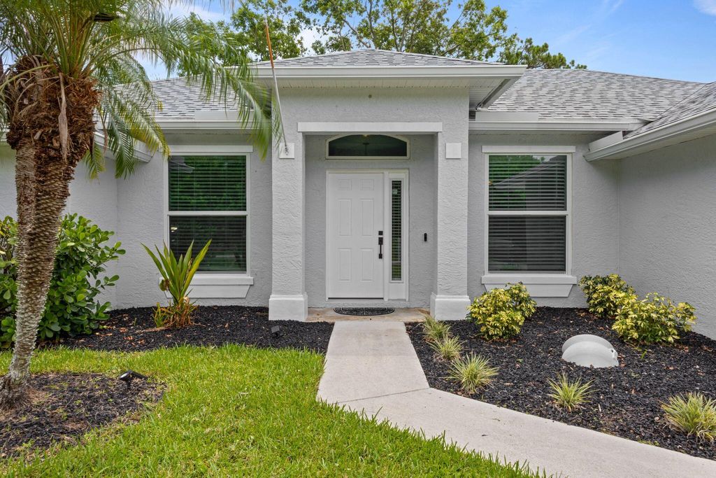 Photo of 1955 SW Beauregard Street, Port Saint Lucie, FL 34953 (MLS # R11106533)