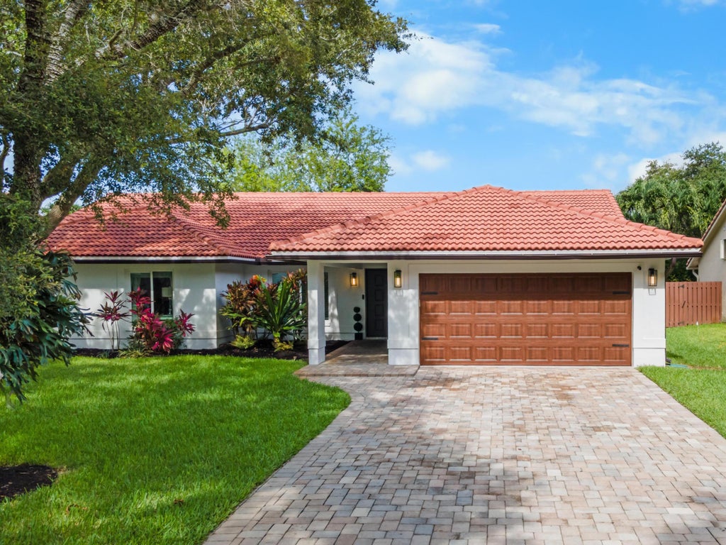 Photo of 5145 NW 99TH Way, Coral Springs, FL 33076 (MLS # B26057192)