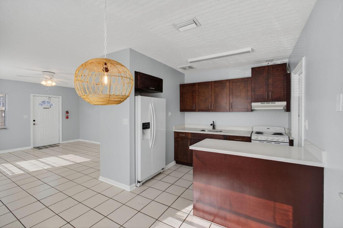 OCEAN DRIVE ESTATES - Residential Income