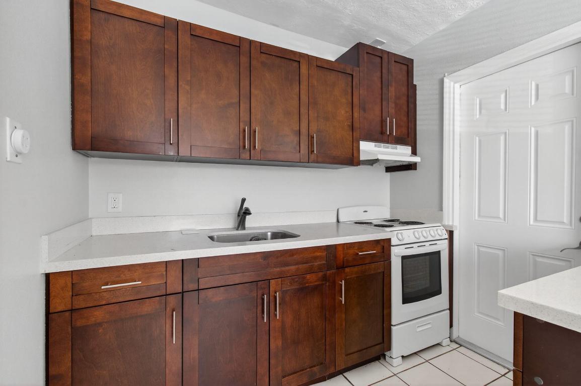 OCEAN DRIVE ESTATES - Residential Income