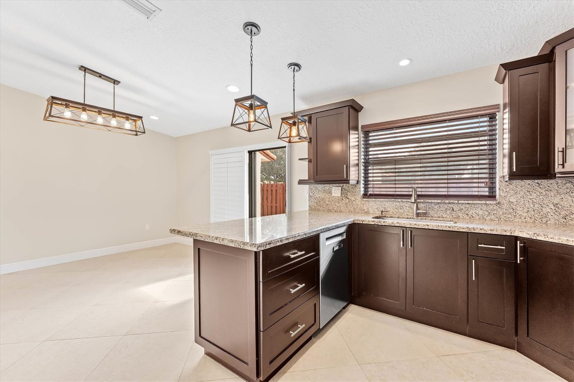 FOREST LAKE - Residential