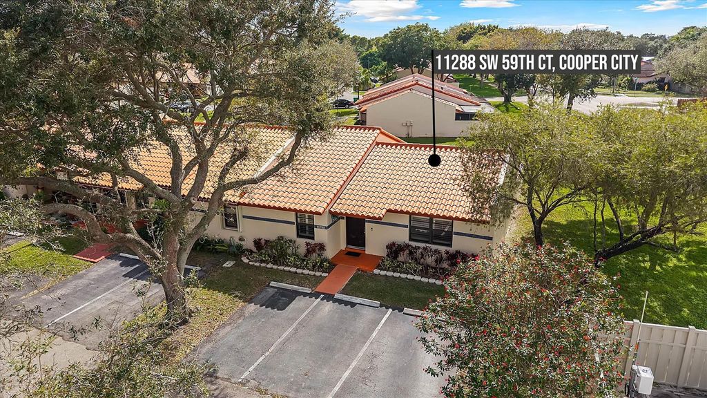 Photo of 11288 SW 59th Court #., Cooper City, FL 33330 (MLS # F10546212)