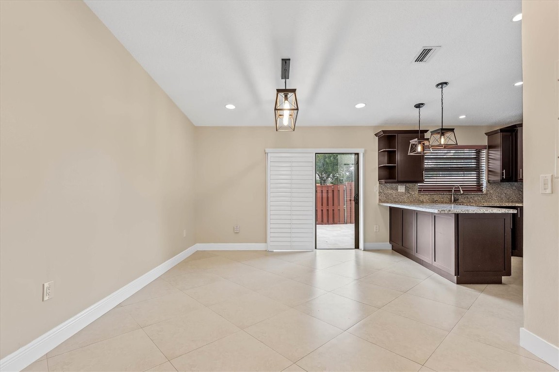 FOREST LAKE - Residential