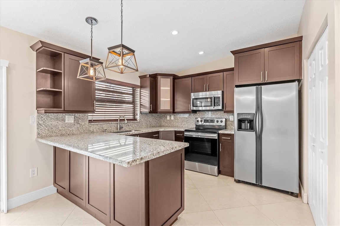 FOREST LAKE - Residential