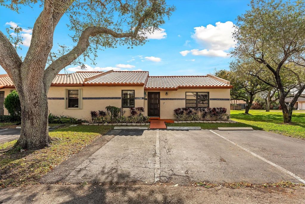 Photo of 11288 SW 59th Court #., Cooper City, FL 33330 (MLS # F10546212)
