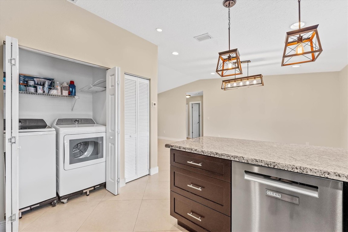 FOREST LAKE - Residential