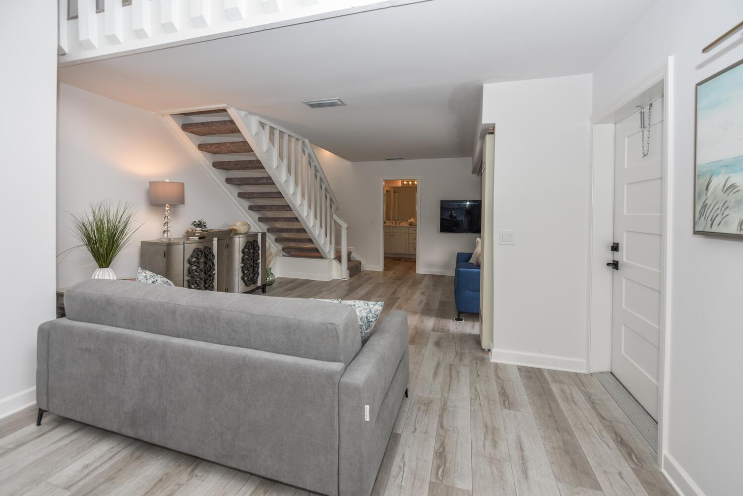 SEA LOFTERS CONDO - Residential Lease