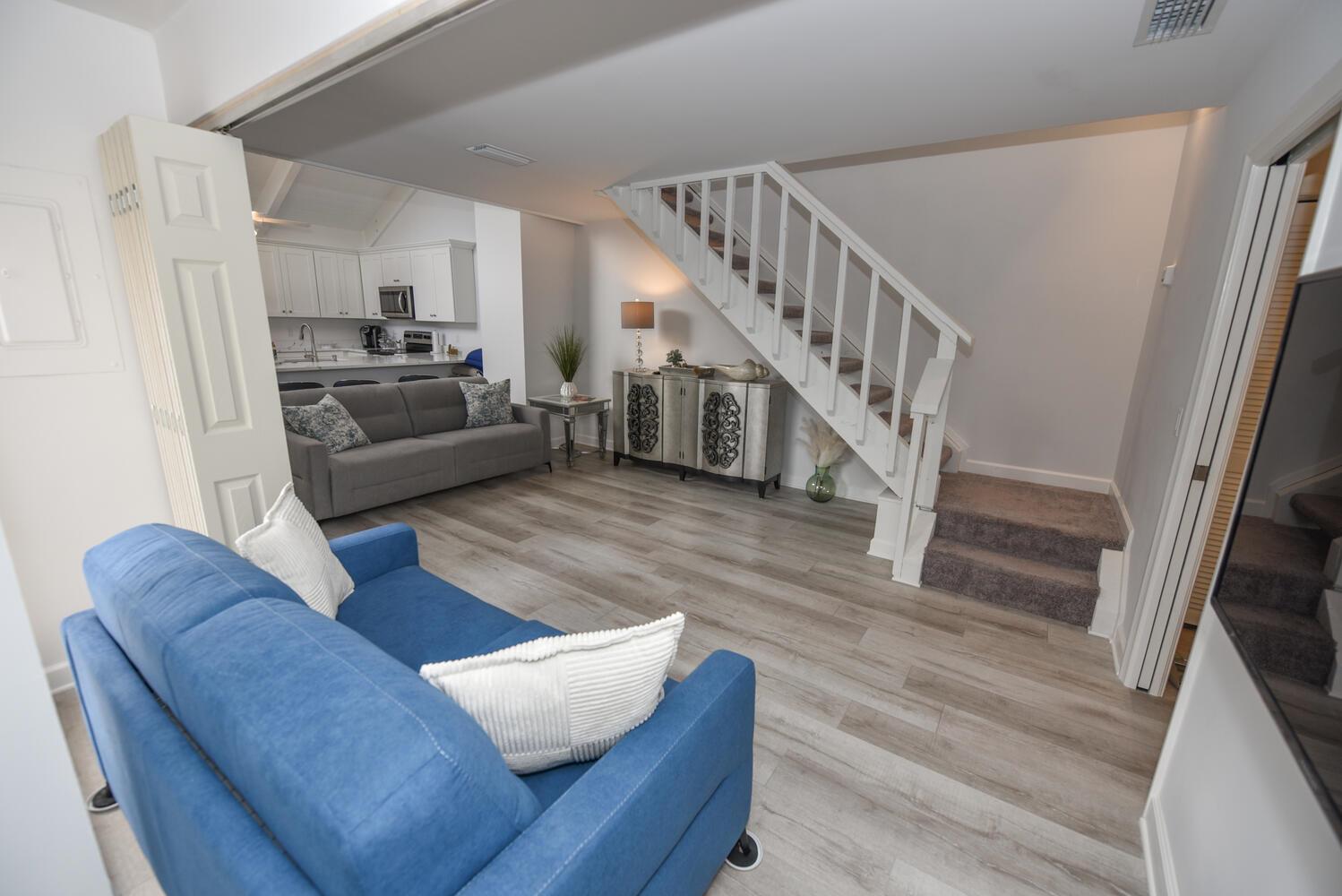 SEA LOFTERS CONDO - Residential Lease