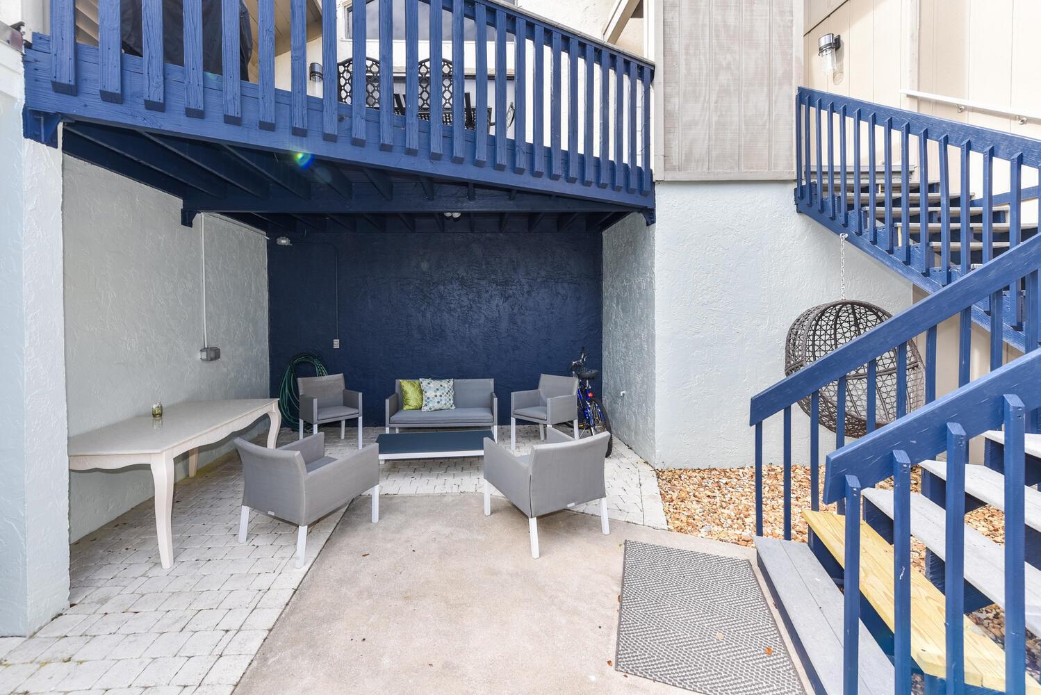 SEA LOFTERS CONDO - Residential Lease