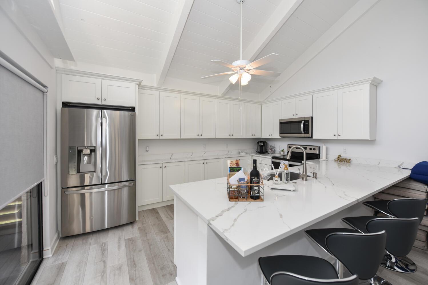 SEA LOFTERS CONDO - Residential Lease