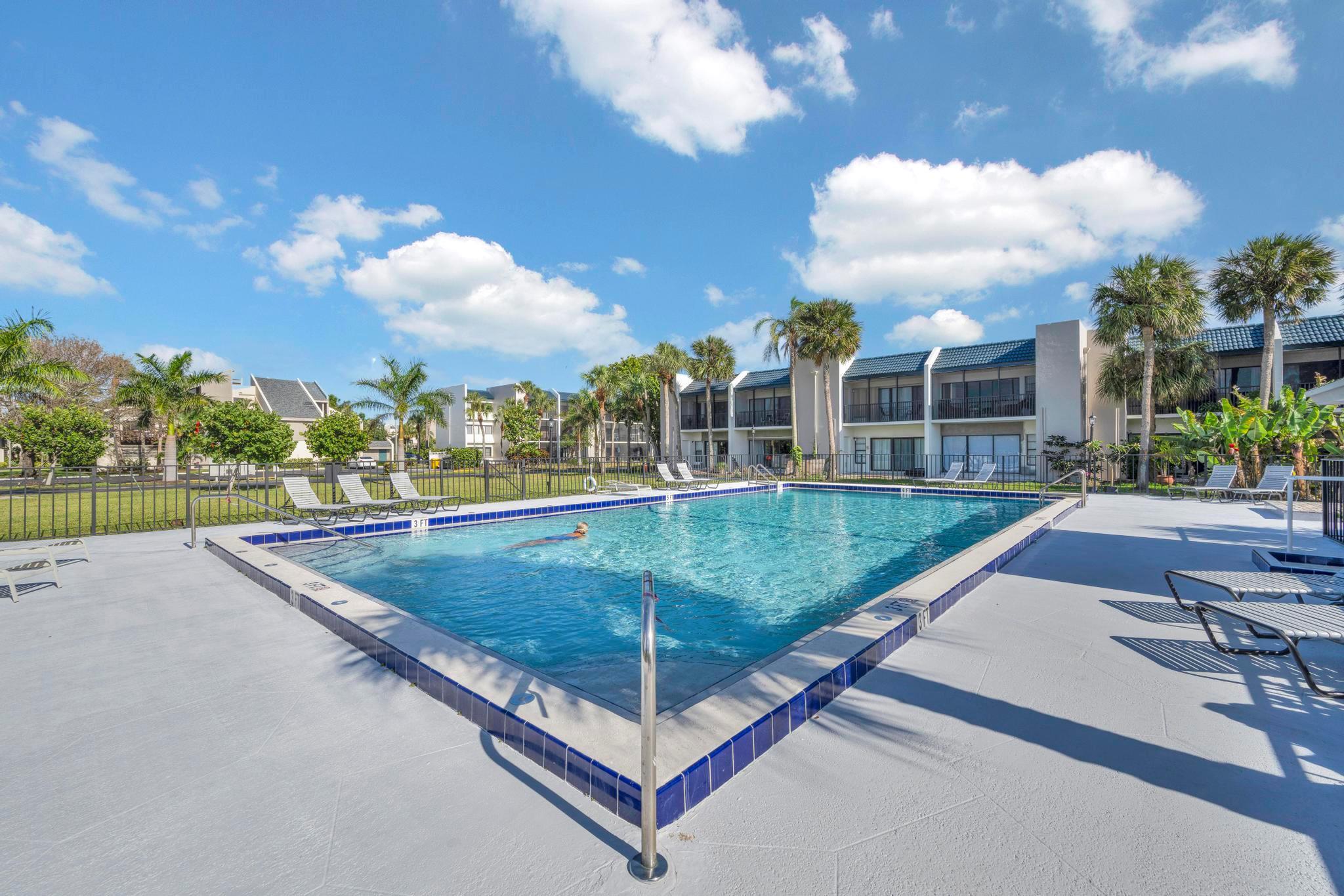 SEA LOFTERS CONDO - Residential Lease