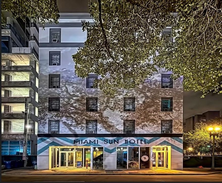 Excellent opportunity to acquire a fully equipped 39-seat restaurant in the heart of Downtown Miami, inside a historic hotel building. Steps from Miami Dade College, it benefits from strong pedestrian traffic and a steady flow of students, faculty, and visitors. The area is growing, with ~500 new residential units and office spaces nearby, boosting daily foot traffic. Turnkey and ready for operation, it features new appliances, a grease trap, and a well-maintained kitchen. A new lease provides stability and flexibility. Ideal for owner-operators, chefs, or investors, including E-2 visa applicants.