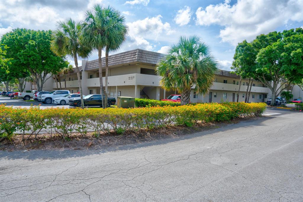 Newly updated 2 bed and 2 full bath seasonal rental located on the first floor. This modern and well maintained property is located in central Delray and only minutes from the Ave and the ocean. Generous sized master. Enjoy this rental with tranquil lake views and all that Delray has to offer. All age, quiet community, pets allowed. 6 month rental only.