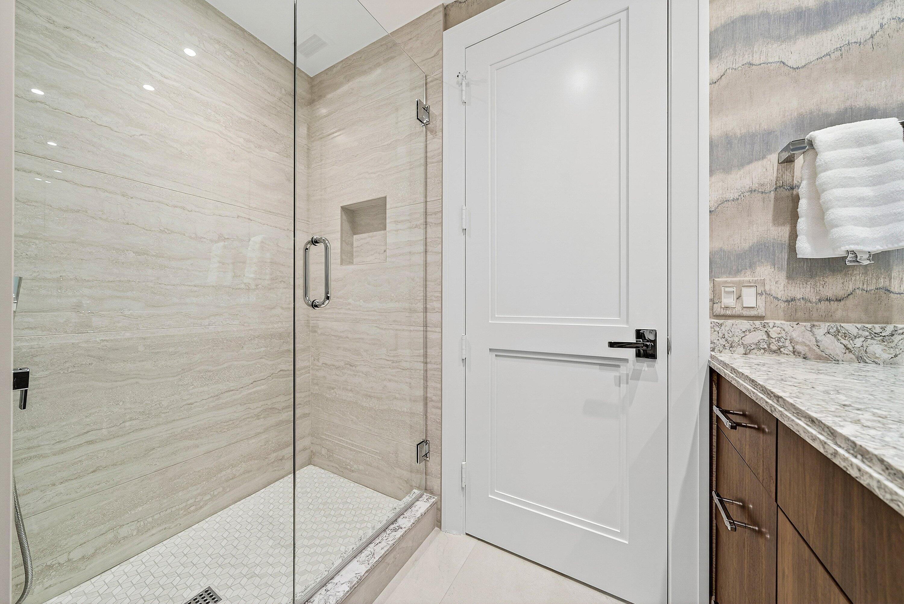 CLIVEDEN JUPITER ISLAND - Residential