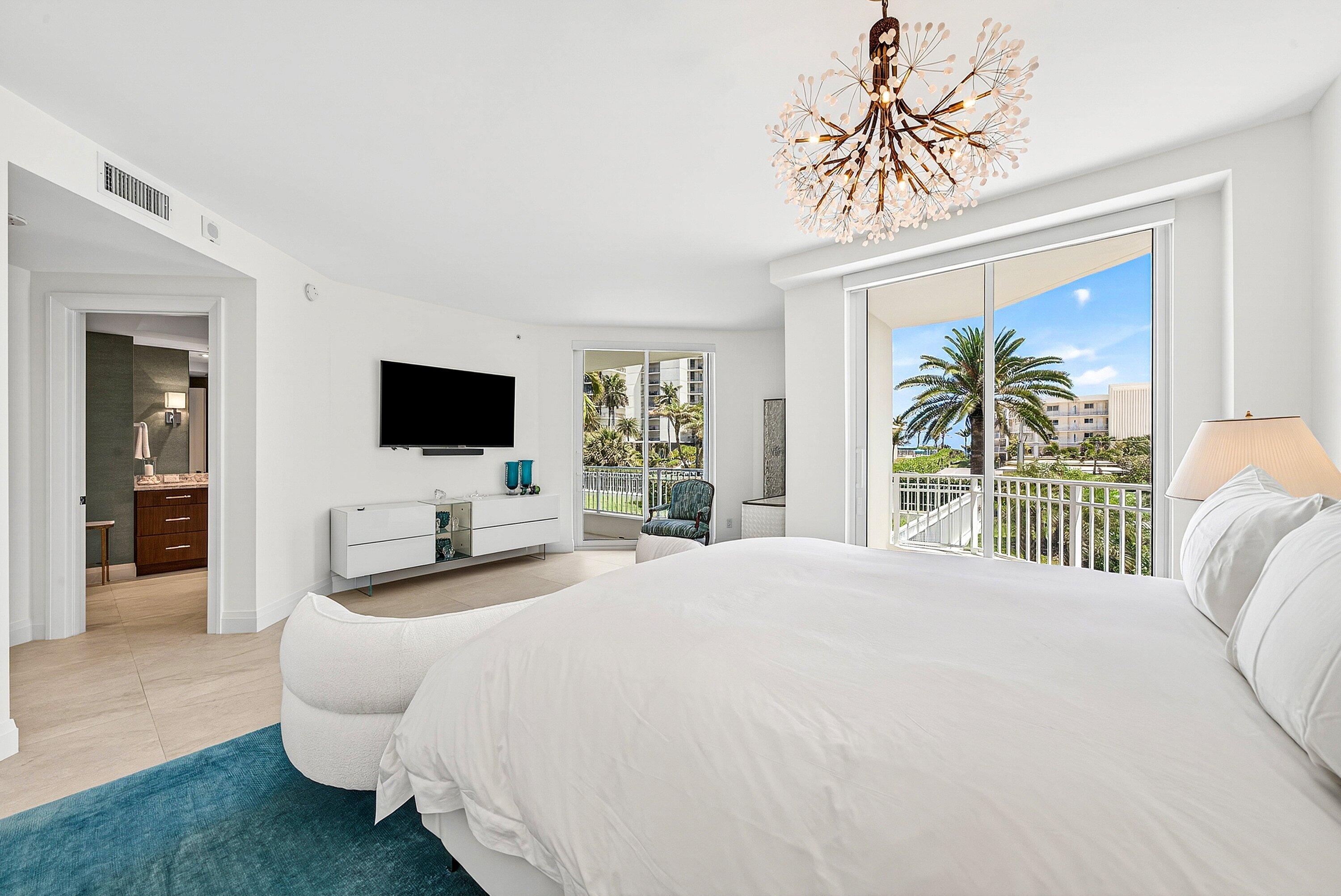 CLIVEDEN JUPITER ISLAND - Residential