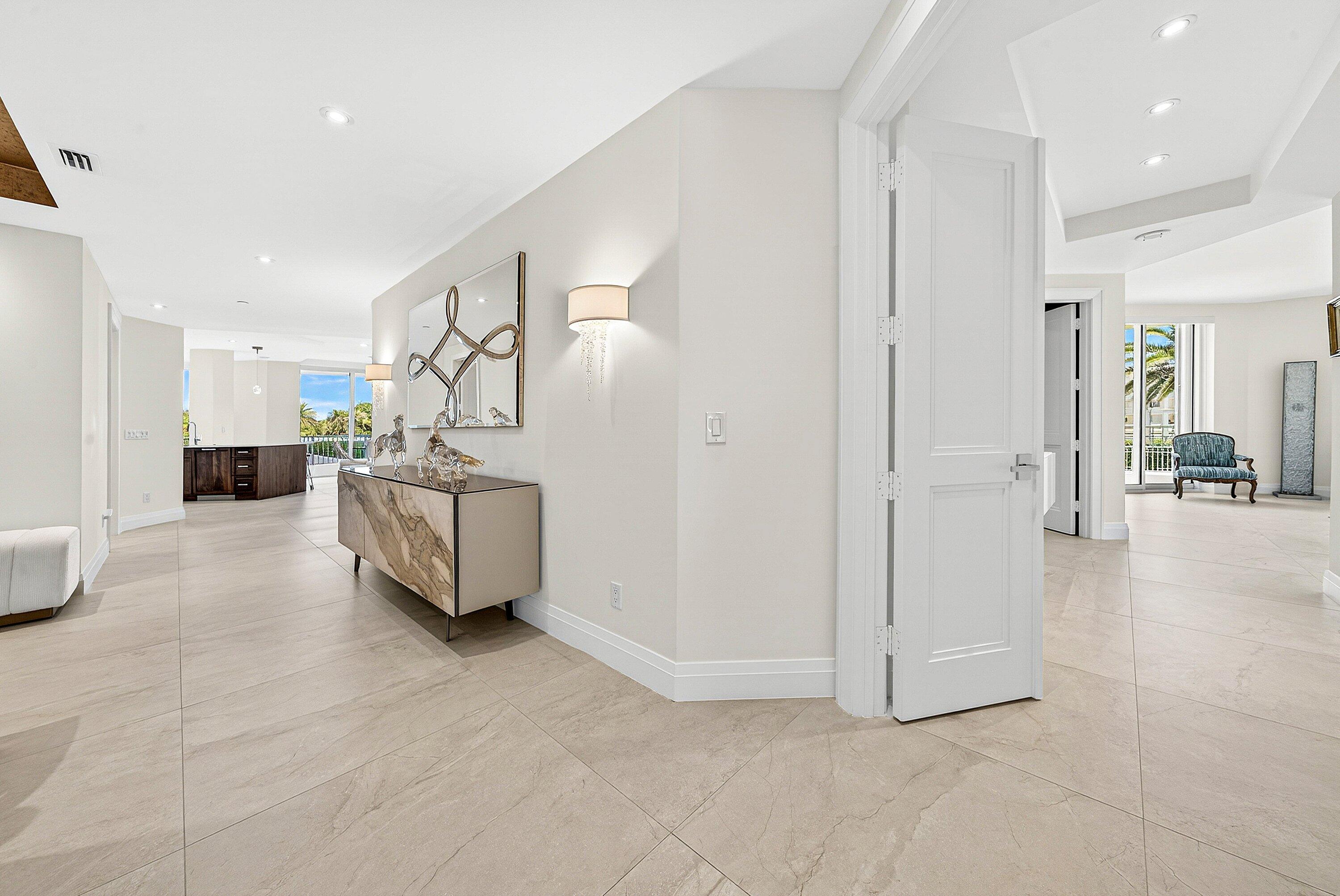 CLIVEDEN JUPITER ISLAND - Residential