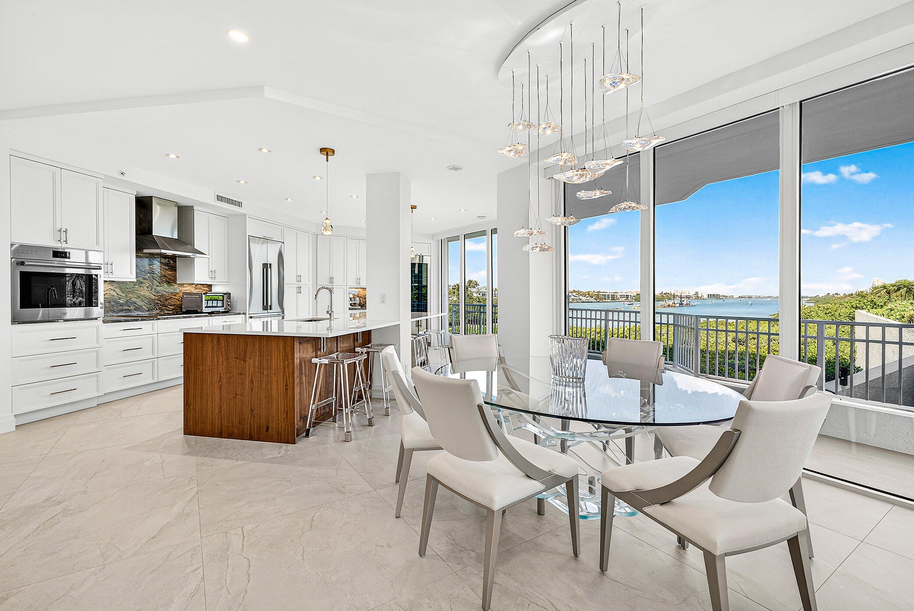 CLIVEDEN JUPITER ISLAND - Residential