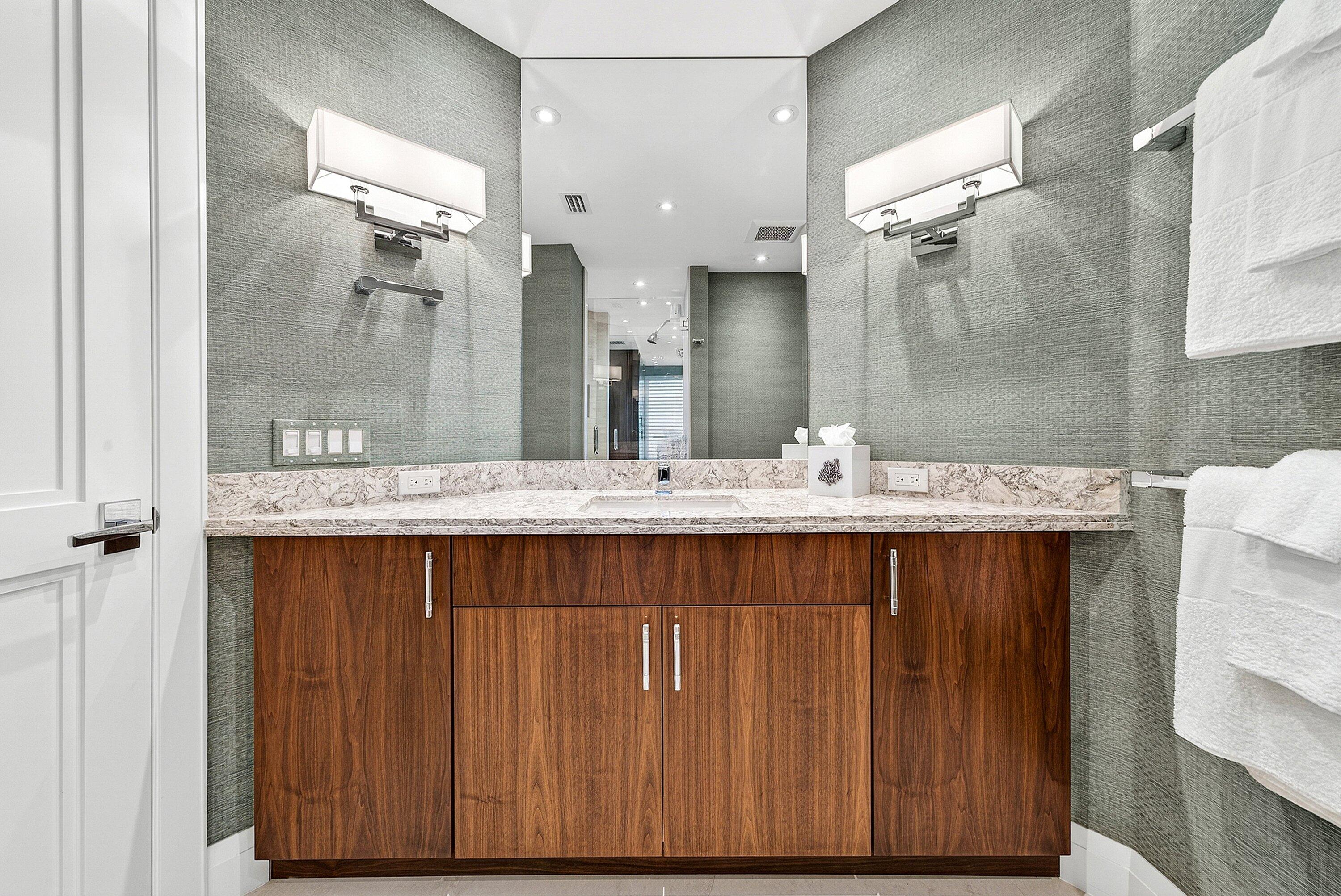 CLIVEDEN JUPITER ISLAND - Residential