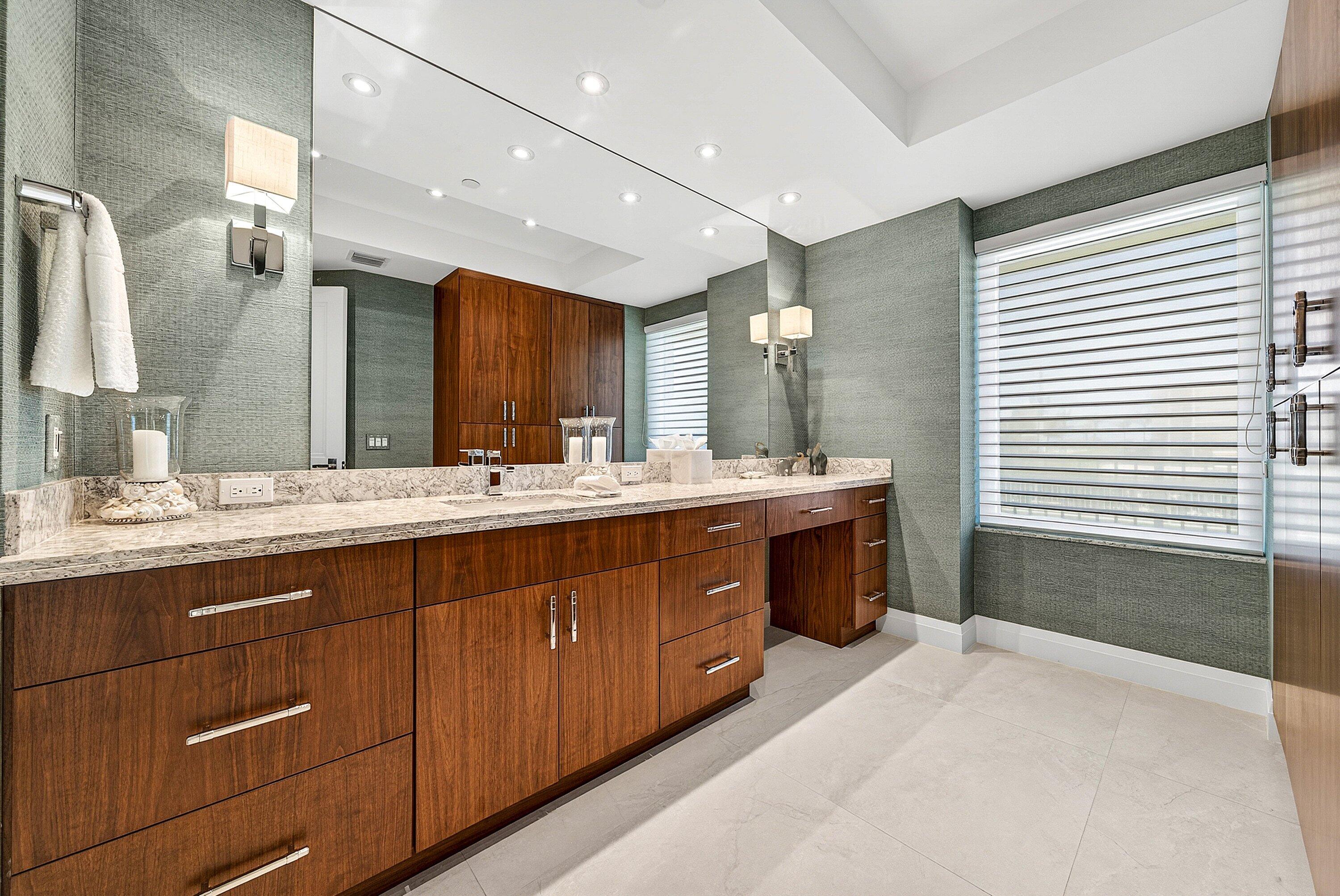 CLIVEDEN JUPITER ISLAND - Residential