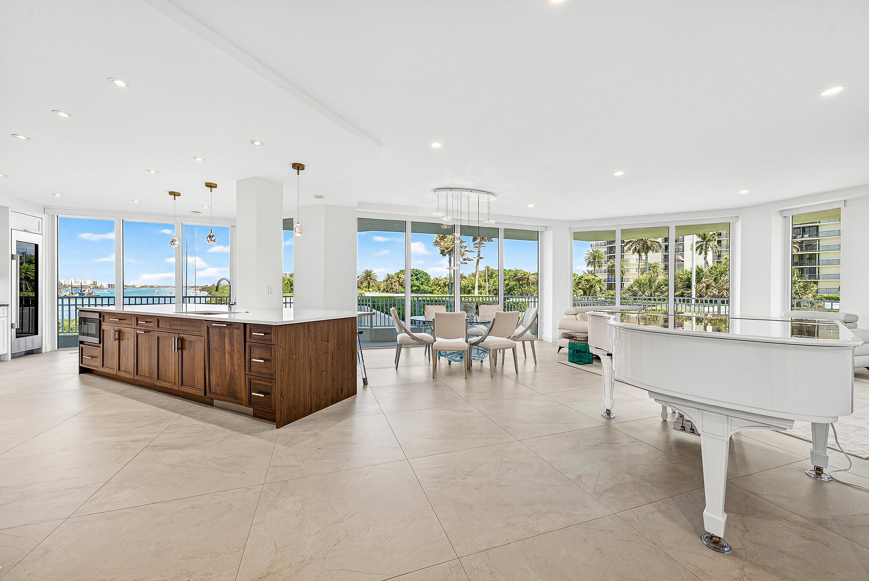 CLIVEDEN JUPITER ISLAND - Residential