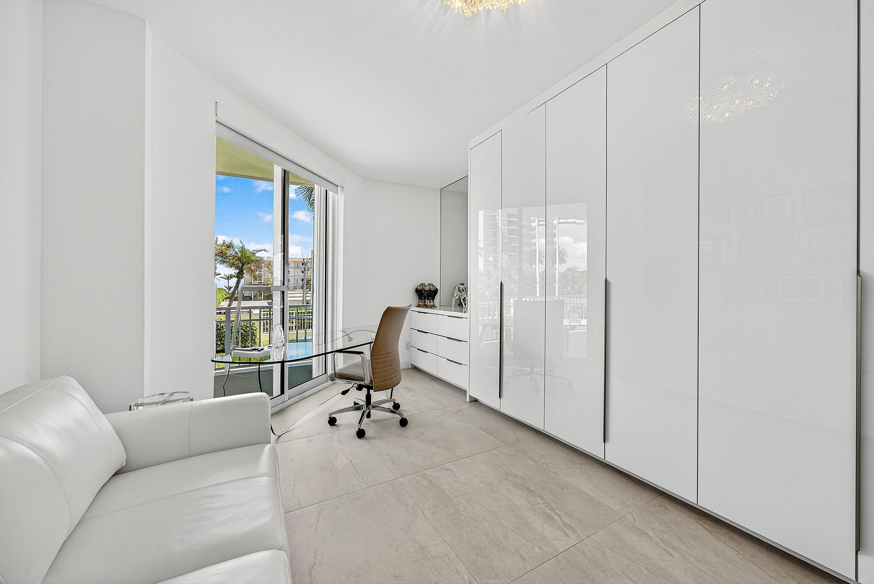 CLIVEDEN JUPITER ISLAND - Residential