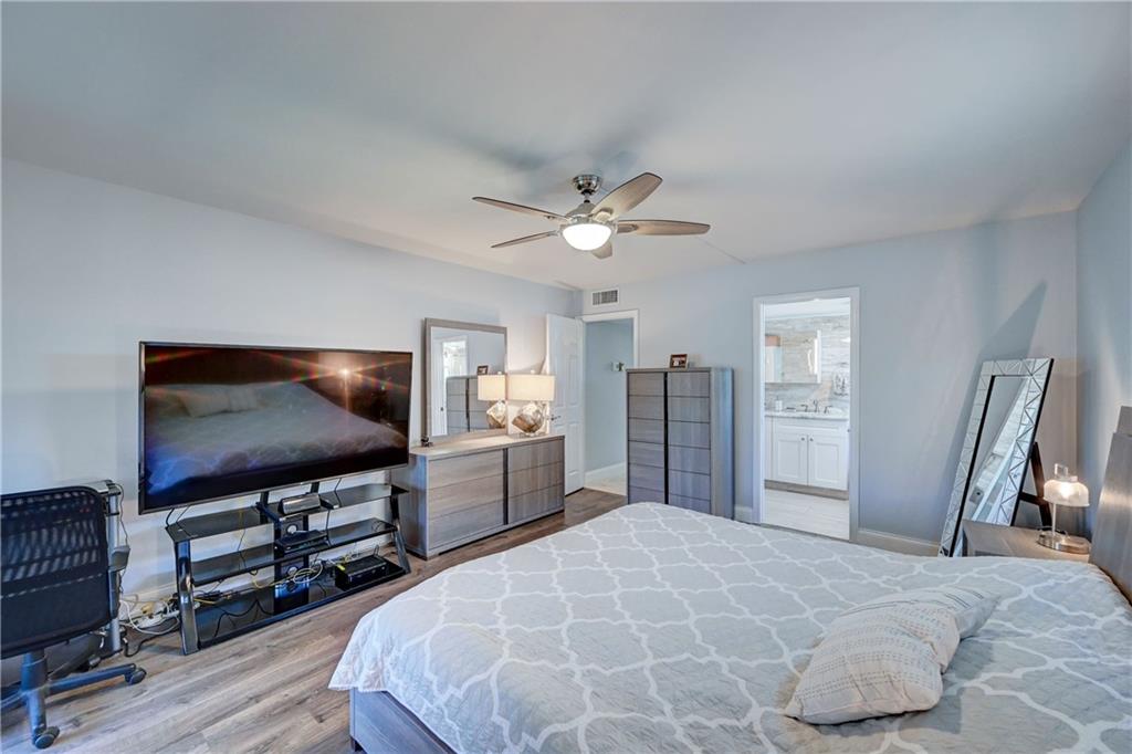 WYNMOOR VILLAGE - Residential