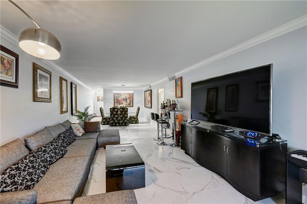WYNMOOR VILLAGE - Residential