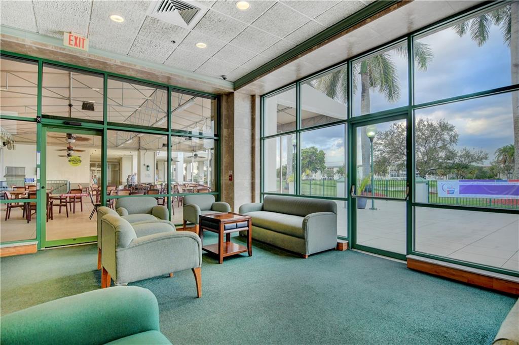 WYNMOOR VILLAGE - Residential