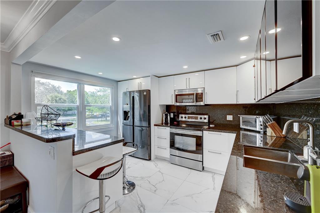 WYNMOOR VILLAGE - Residential