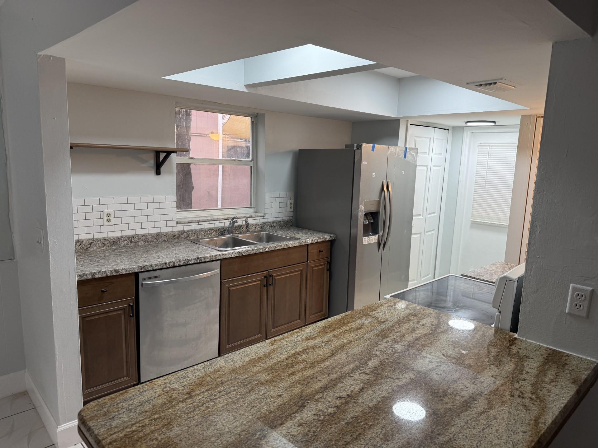 CORAL SPRINGS SUB 1 - Residential Lease