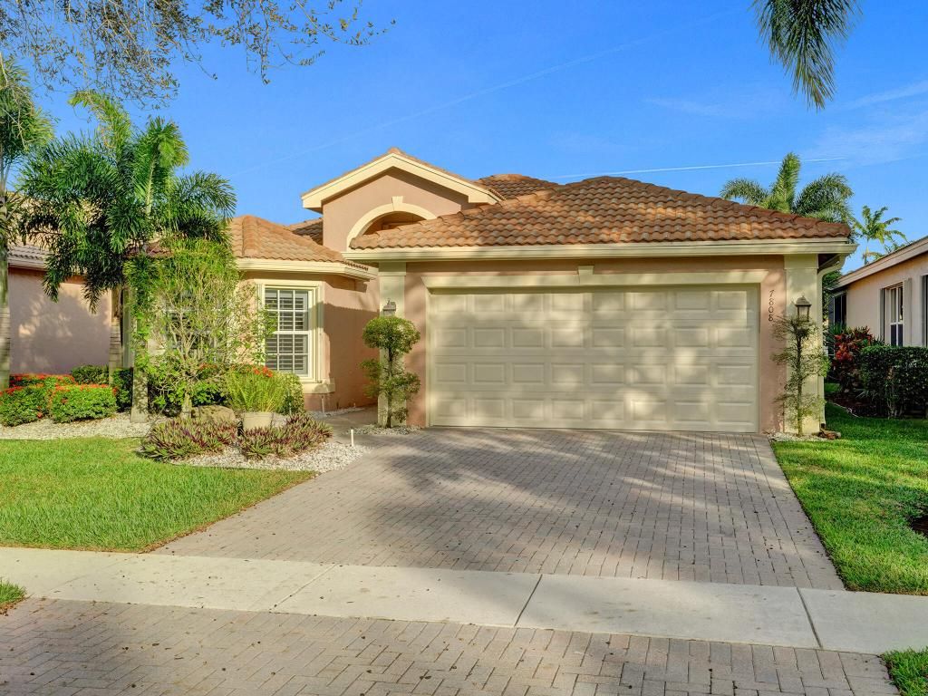 Photo of 7808 Royal Calais Dr, Lake Worth, FL 33467 (MLS # R10941760)