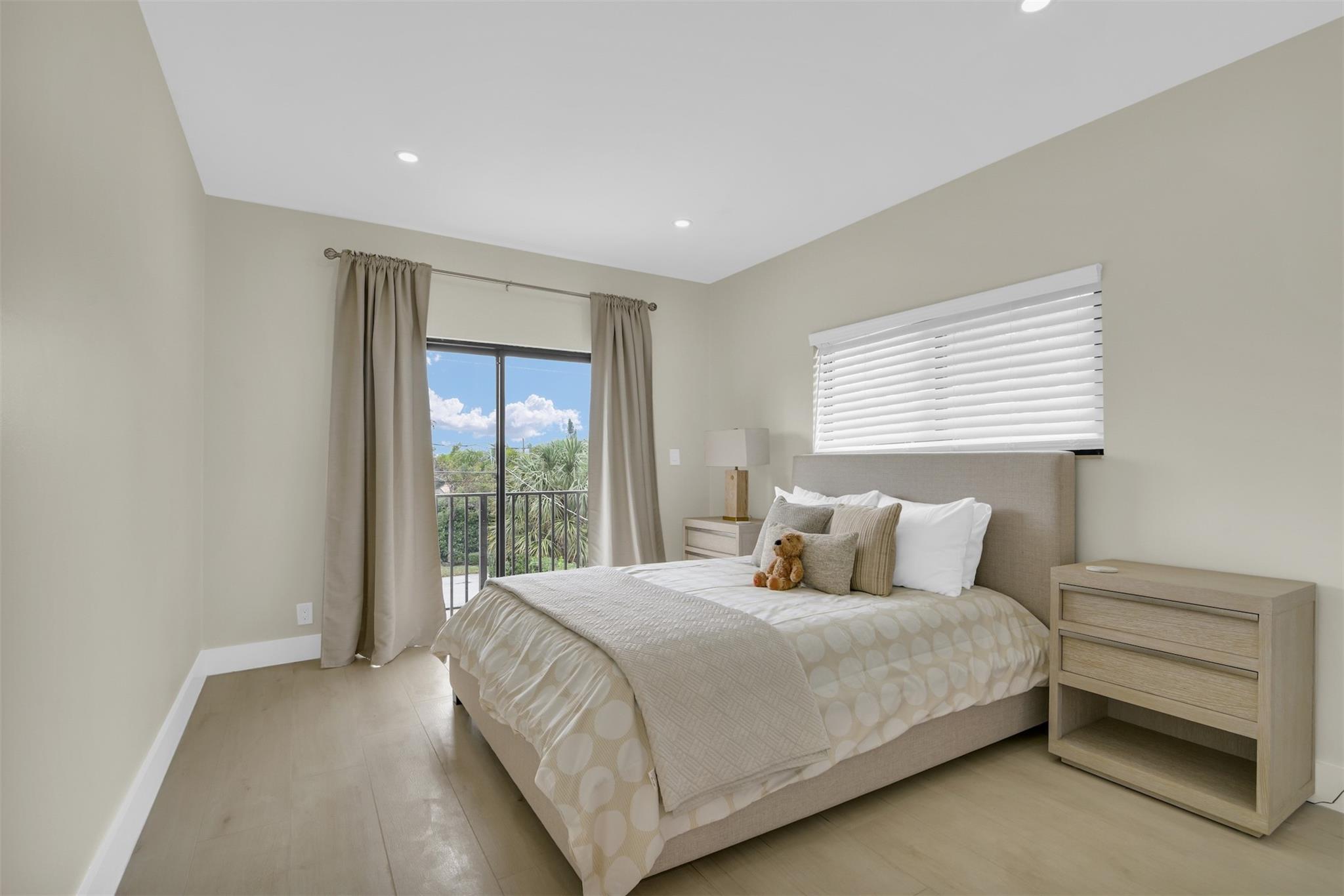 POMPANO BEACH PARK - Residential Lease