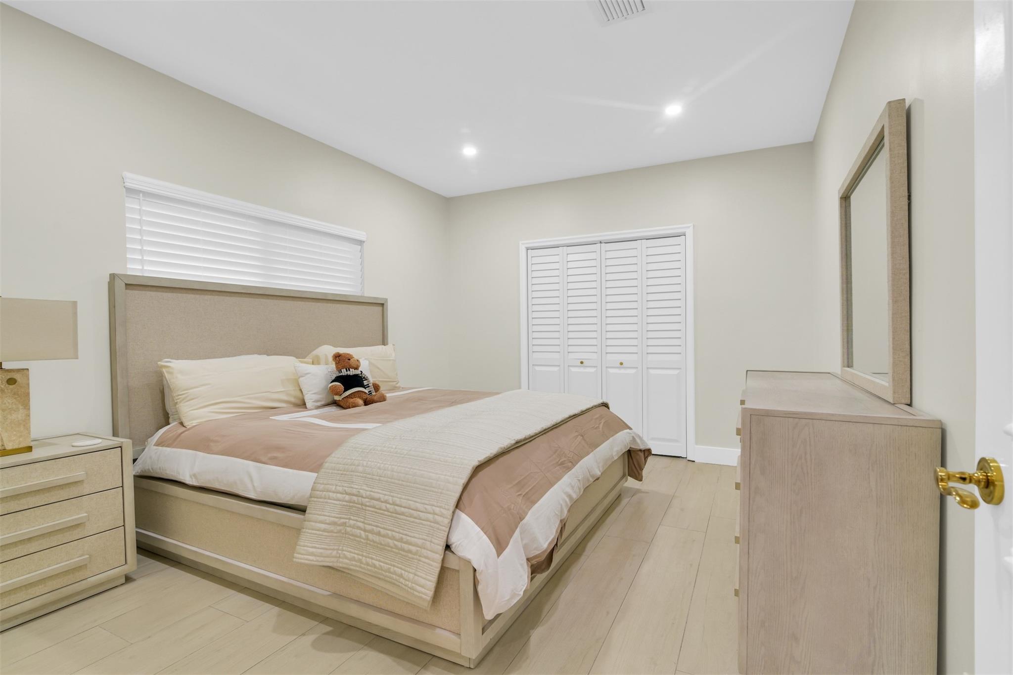 POMPANO BEACH PARK - Residential Lease