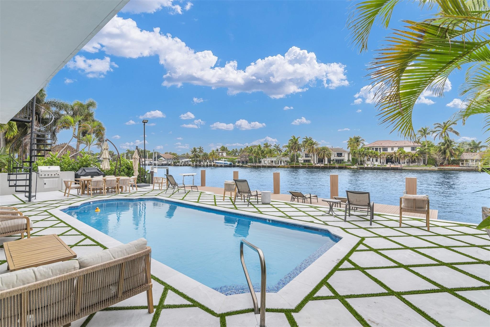 POMPANO BEACH PARK - Residential Lease