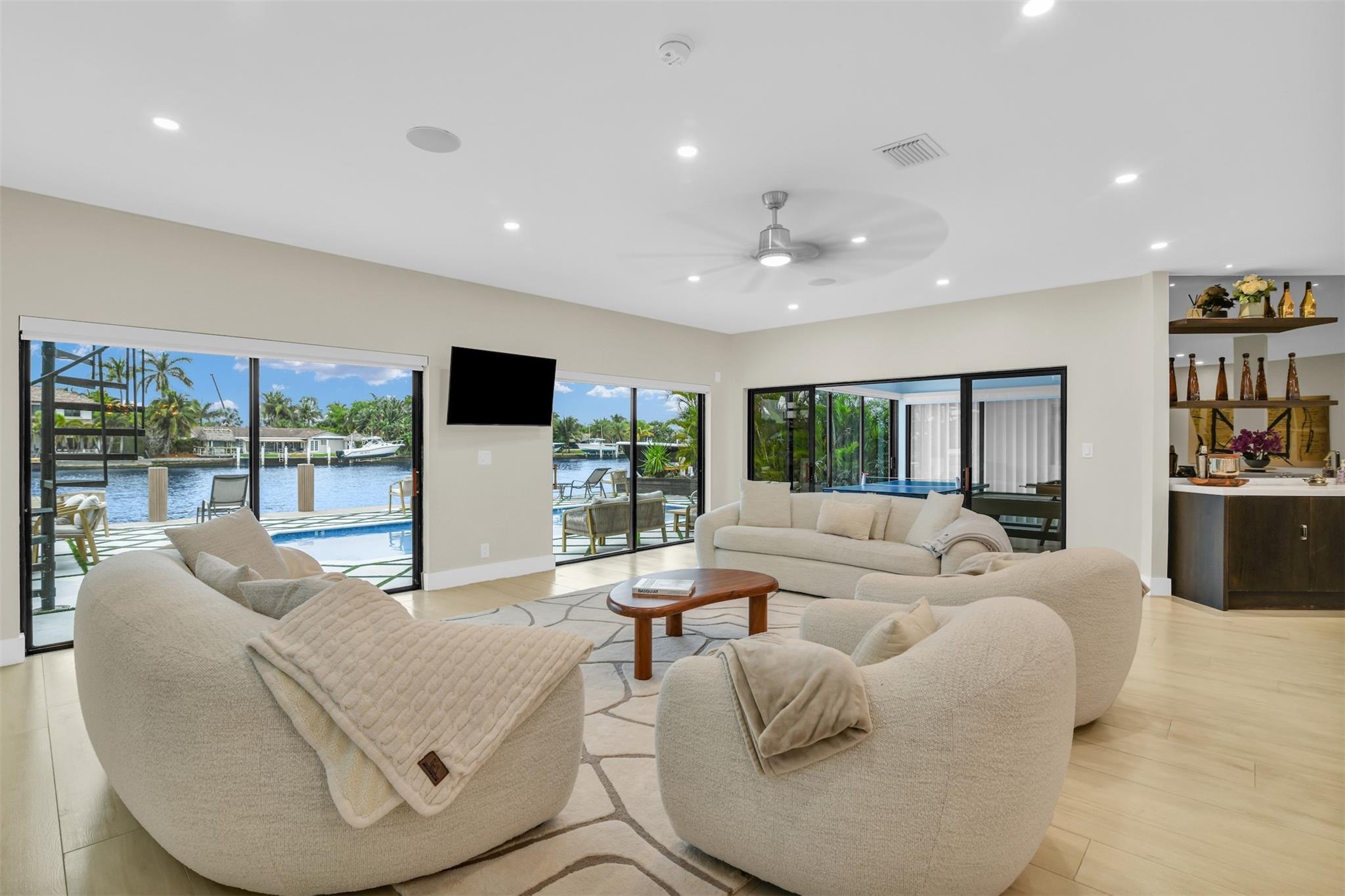 POMPANO BEACH PARK - Residential Lease