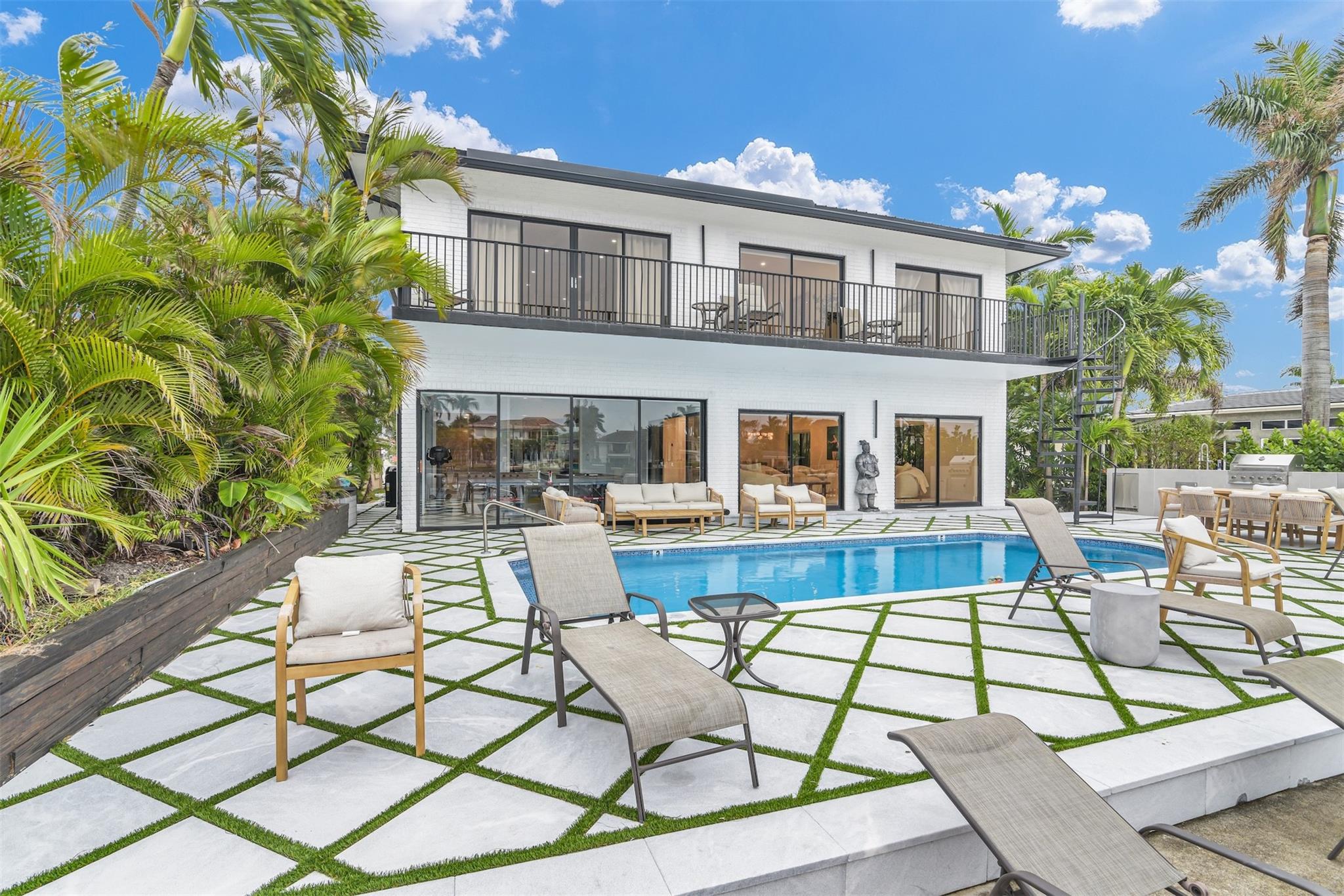 POMPANO BEACH PARK - Residential Lease