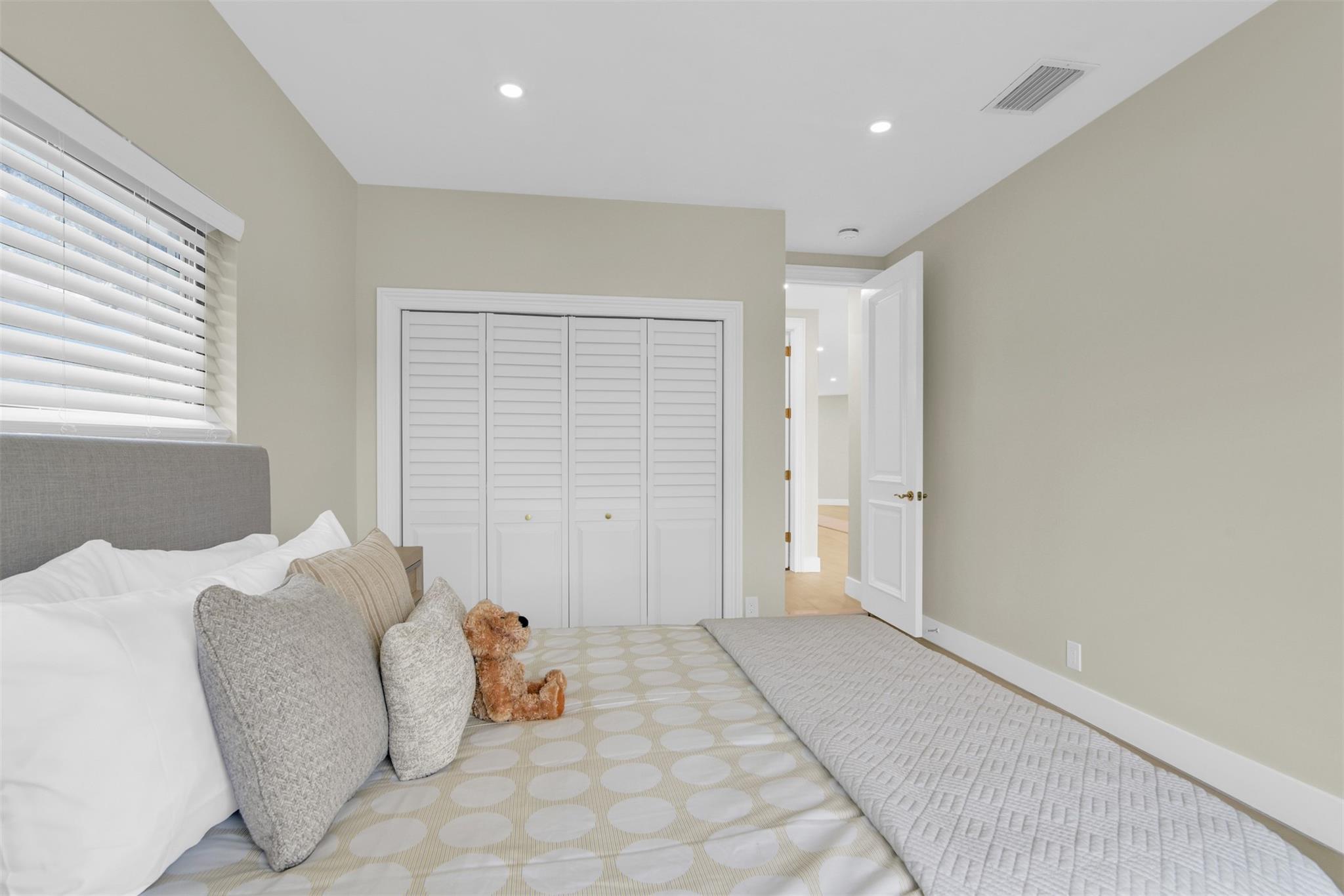 POMPANO BEACH PARK - Residential Lease