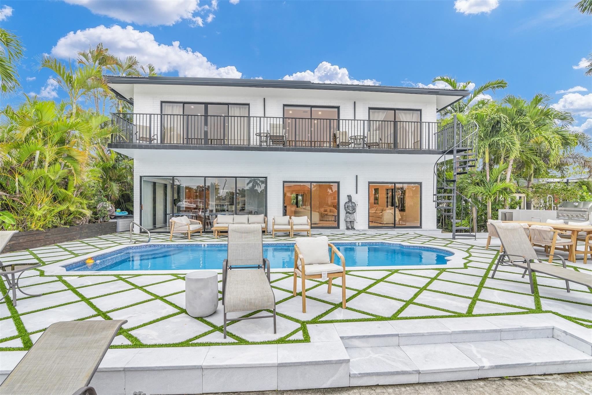 POMPANO BEACH PARK - Residential Lease