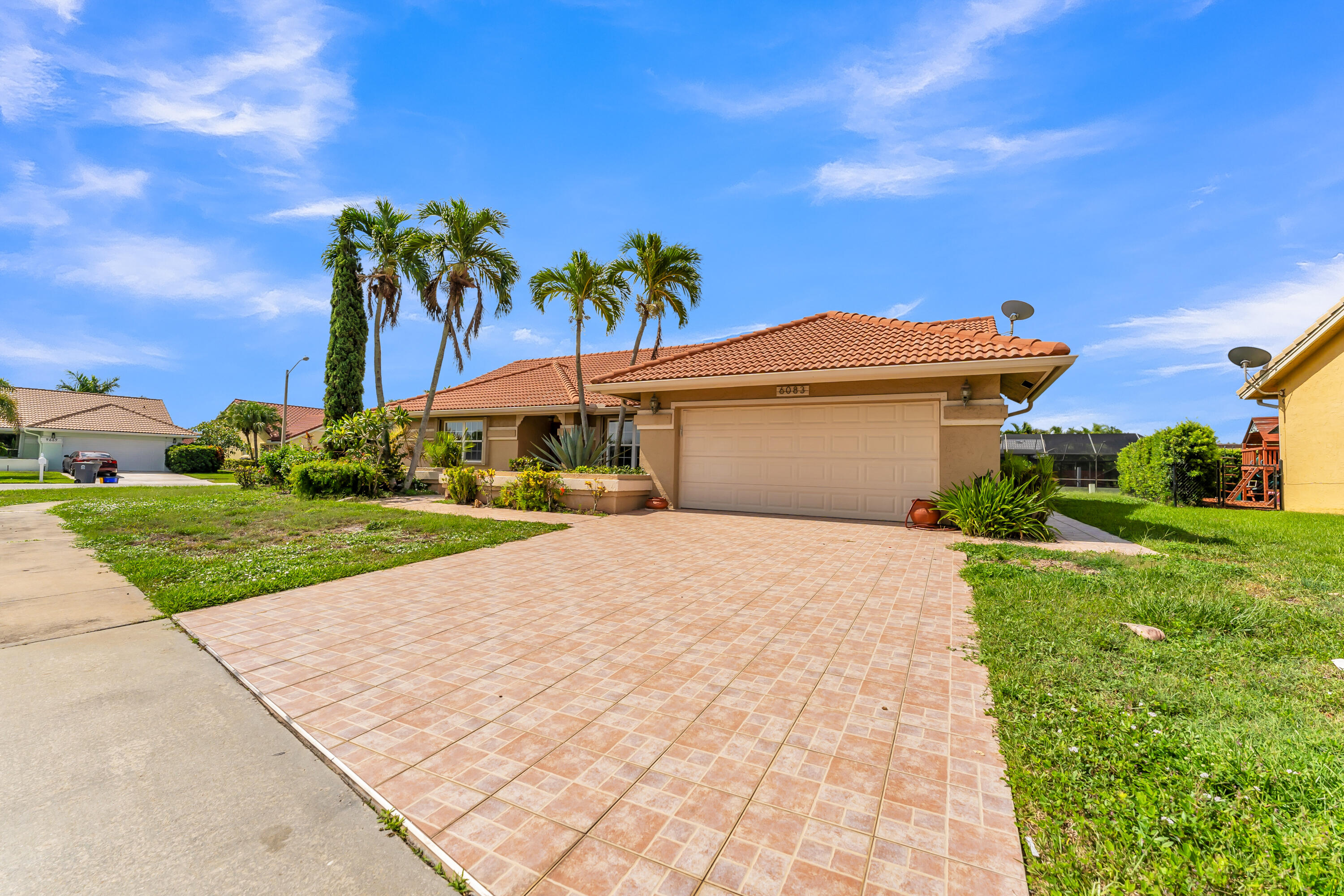 6083 SUNBERRY Circle