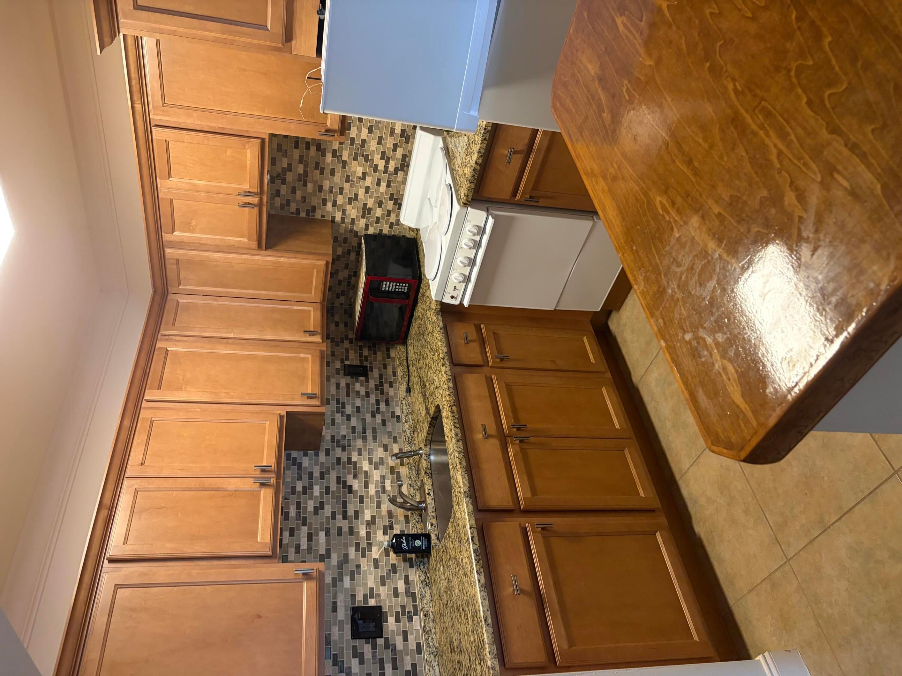 2020 LAKE OSBORNE Drive 19