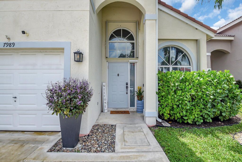 Photo of 7989 Lakewood Cove Court, Lake Worth, FL 33467 (MLS # R11097513)