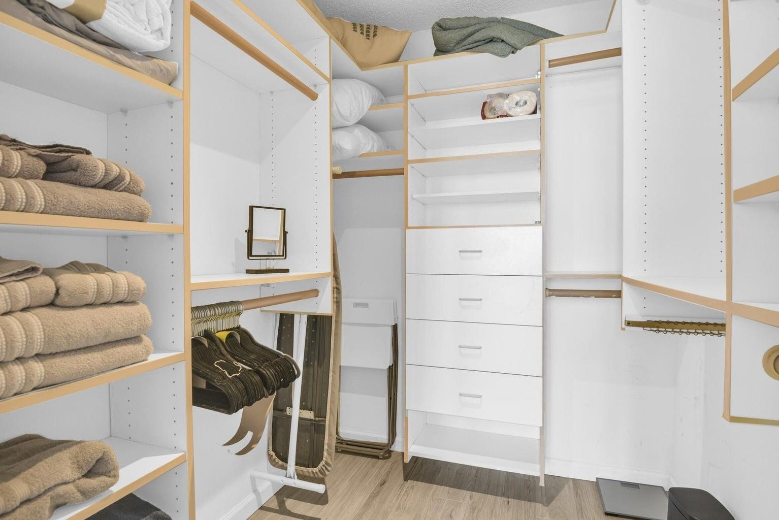 Delphi Towers Condo - Residential Lease