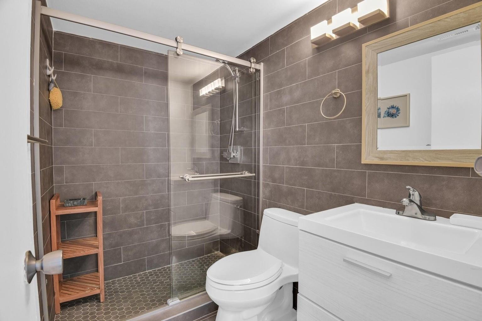 Delphi Towers Condo - Residential Lease