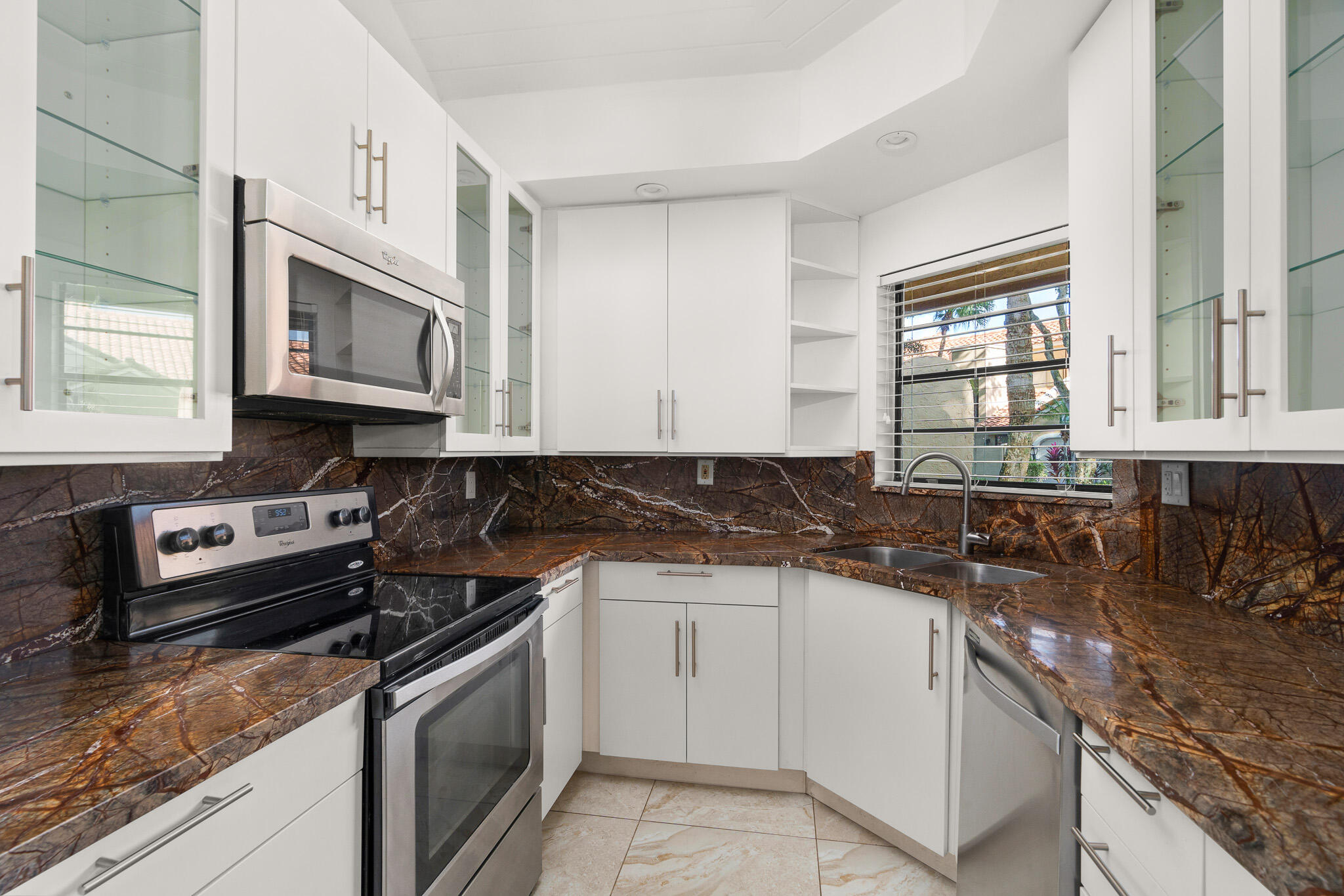 MERIDIANA AT BOCA POINTE II - Residential