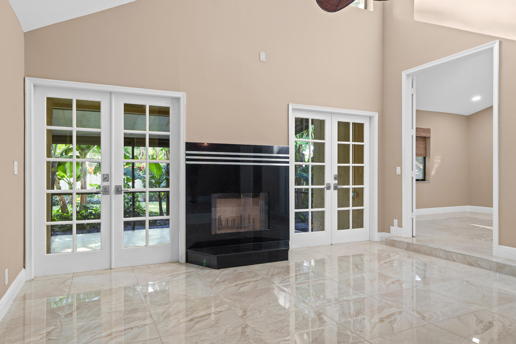 MERIDIANA AT BOCA POINTE II - Residential